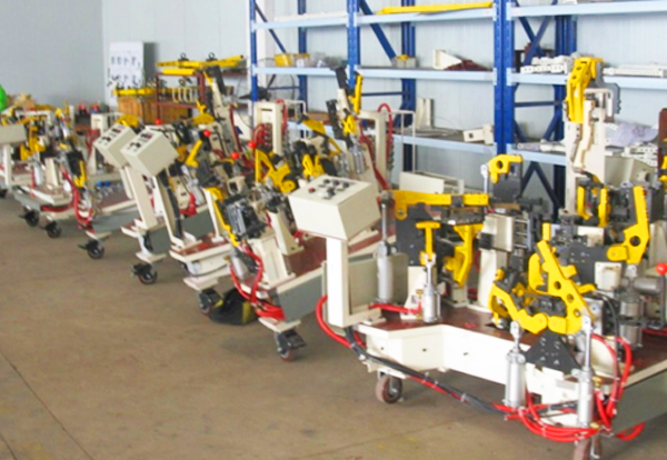 后翼子板里板分装线